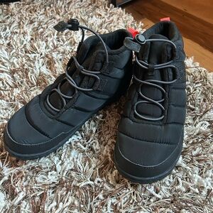 Chaco Ramble Puff Boots Water Resistant Black Size 6